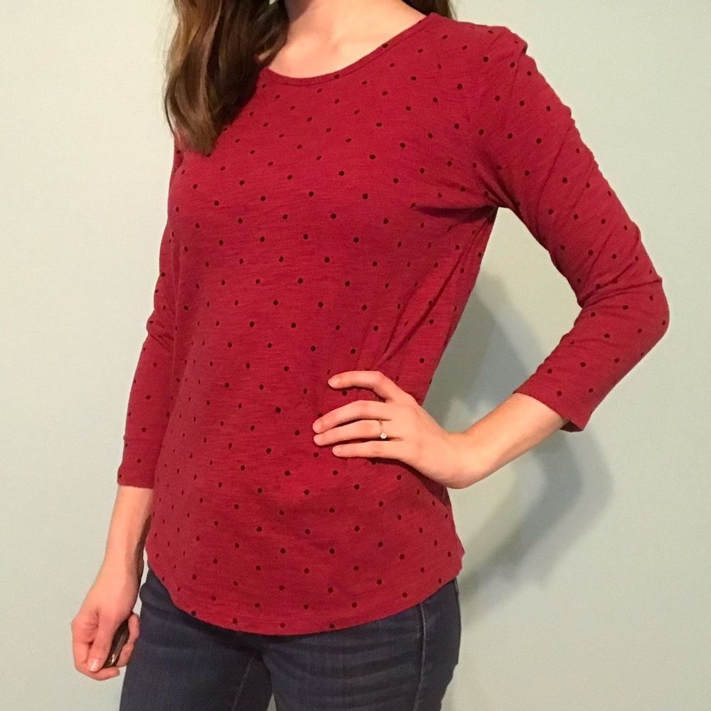 Old Navy Red and Black Polka Dot 3/4 Sleeved Top size XS